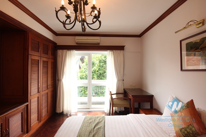 120 sqm with 03 bedrooms apartment for rent in Tay Ho, Hanoi